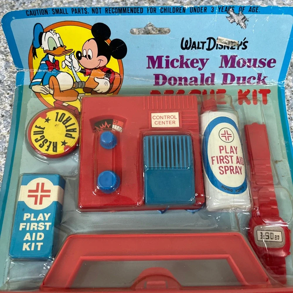 Vintage 1983 Disney Mickey Donald Duck Rescue Kit Famus 258WD Sealed NOS